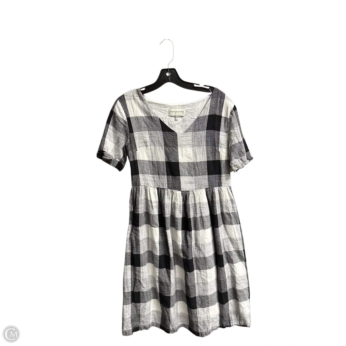 Dress Casual Short By Clothes Mentor In Black & White, Size: S