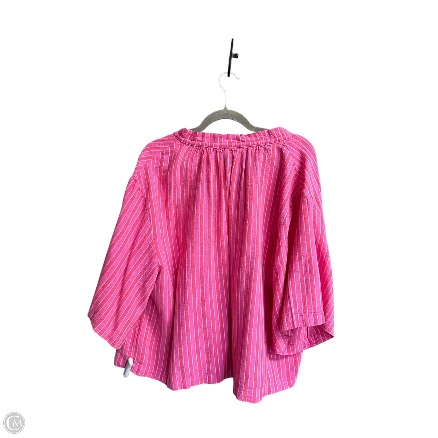 Top 3/4 Sleeve By Universal Thread In Striped Pattern, Size: M