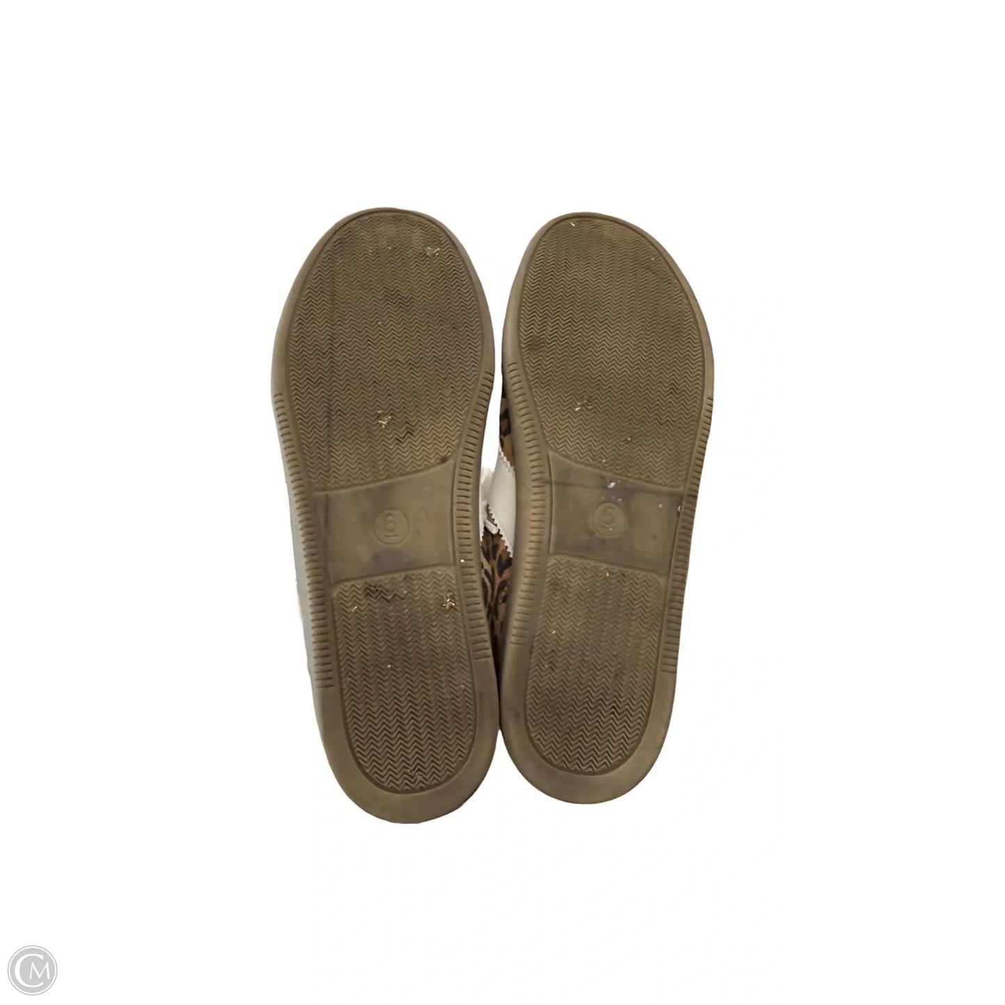 Shoes Sneakers By Universal Thread In Animal Print, Size: 6
