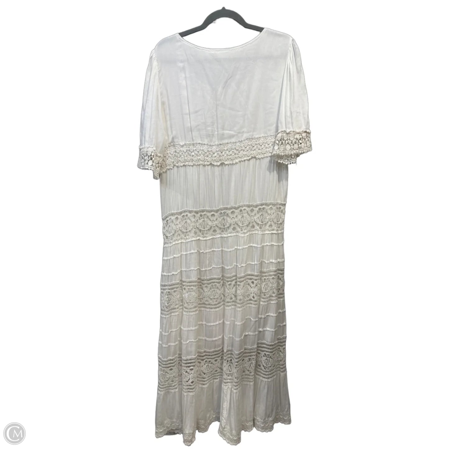 Dress Casual Maxi By Clothes Mentor In White, Size: M