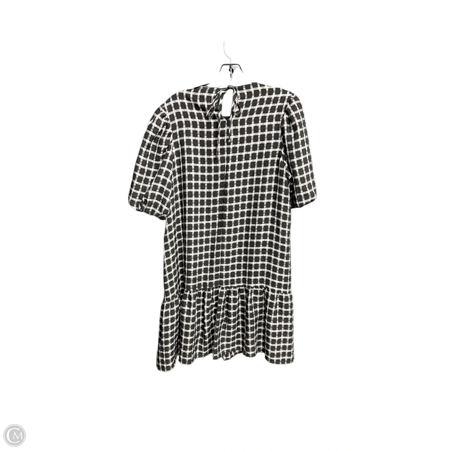 Dress Casual Short By Clothes Mentor In Plaid Pattern, Size: M