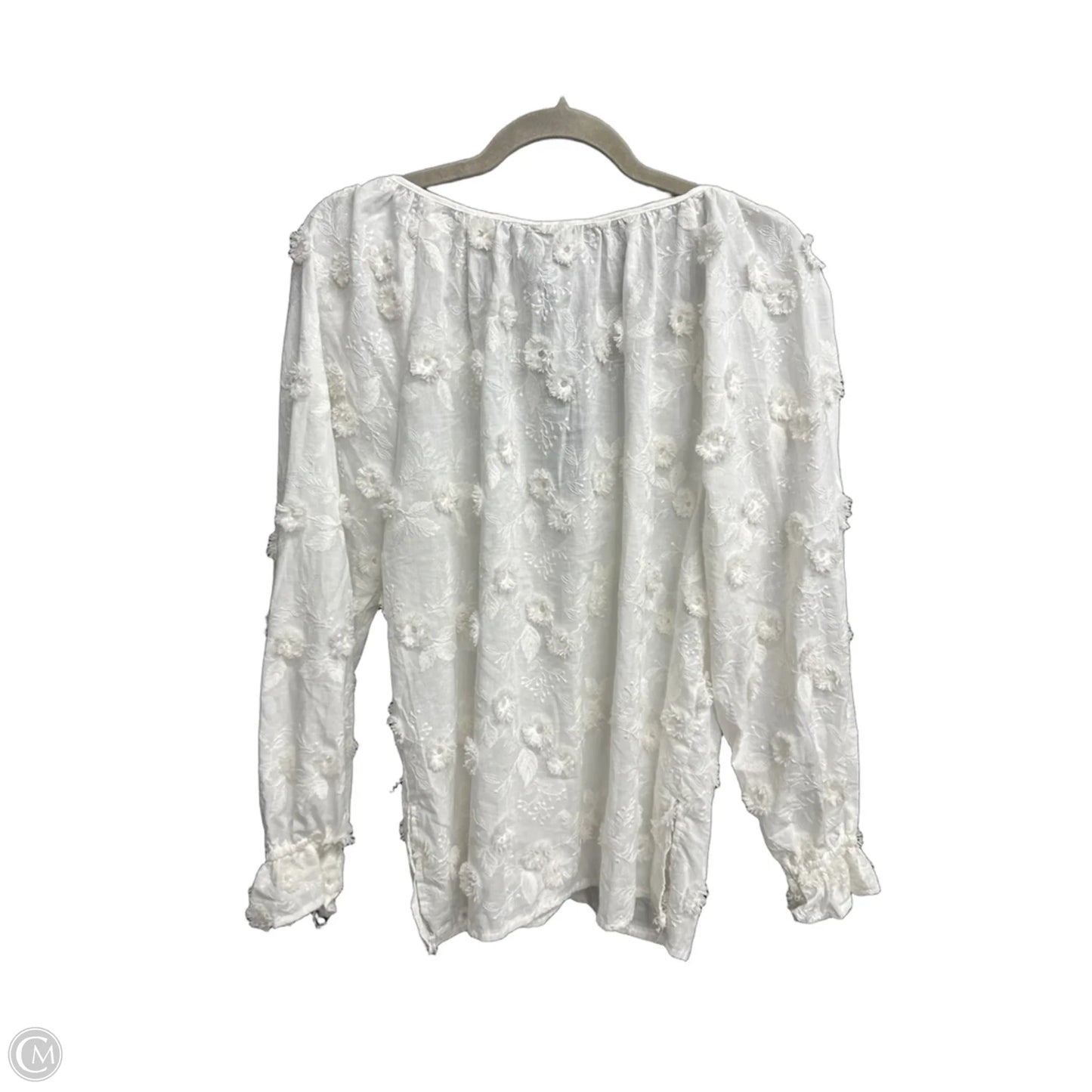 Top Long Sleeve By Clothes Mentor In White, Size: M