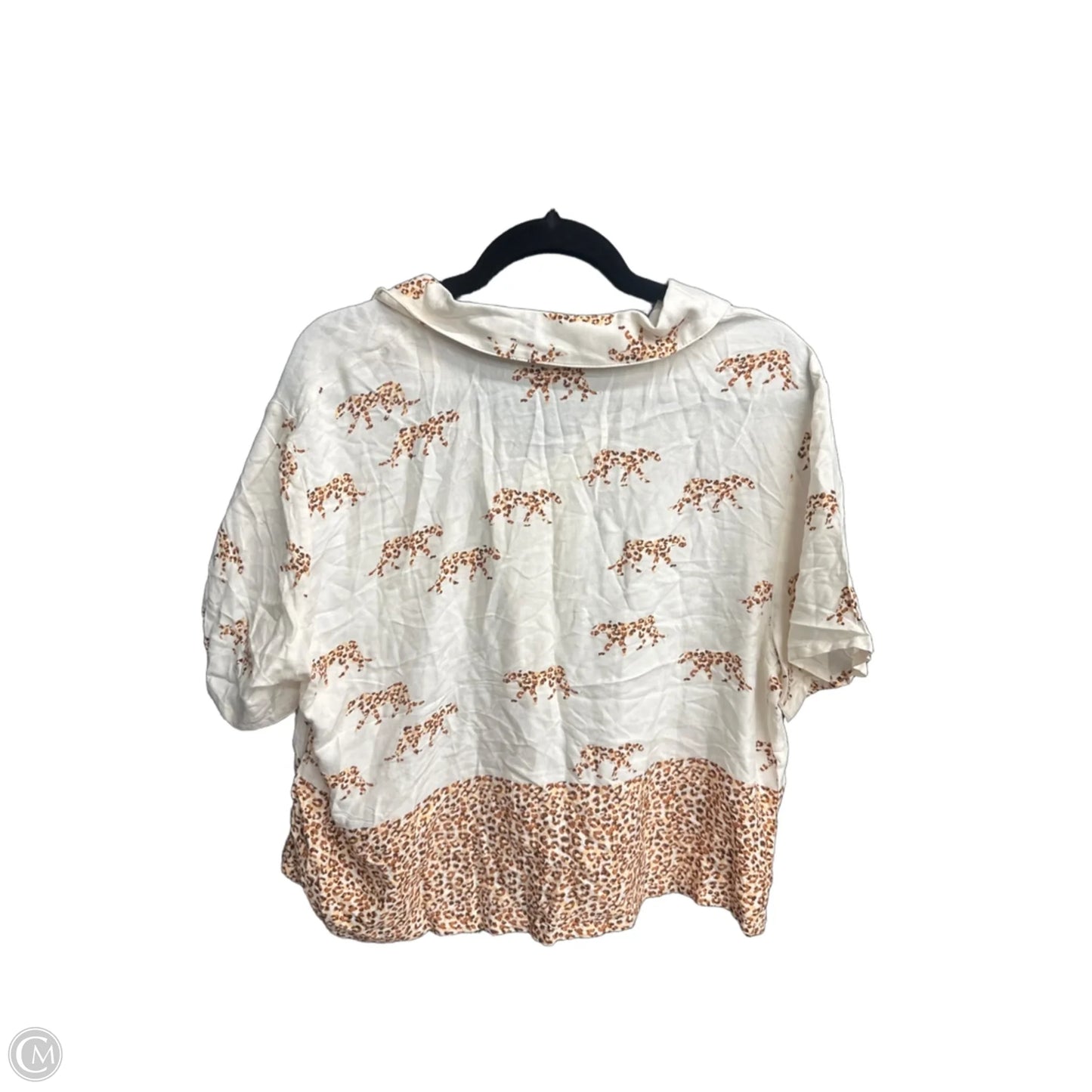 Top Short Sleeve By Clothes Mentor In Cream, Size: M
