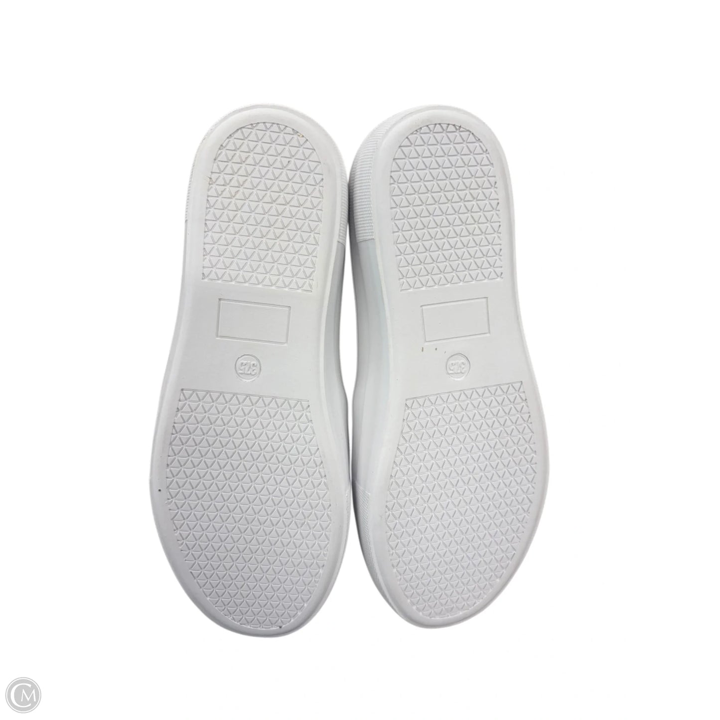 Shoes Sneakers By Clothes Mentor In Gold, Size: 7