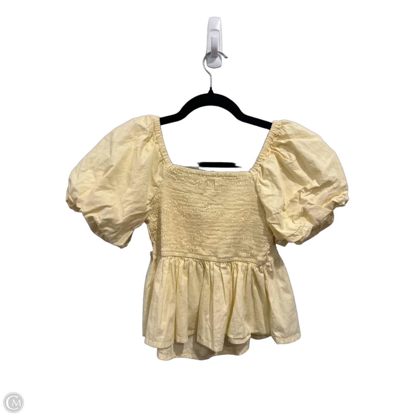 Top Short Sleeve By Clothes Mentor In Yellow, Size: S