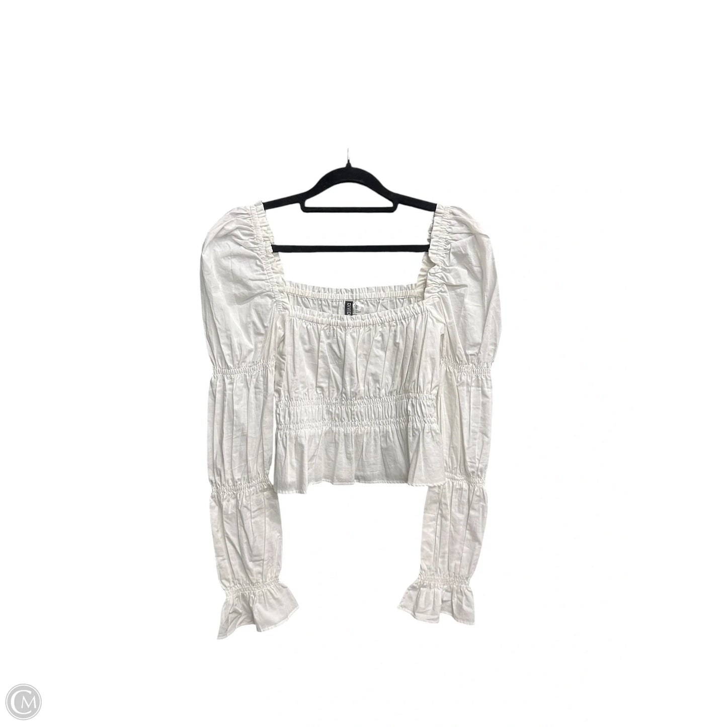 Top Long Sleeve By Divided In White, Size: Xs