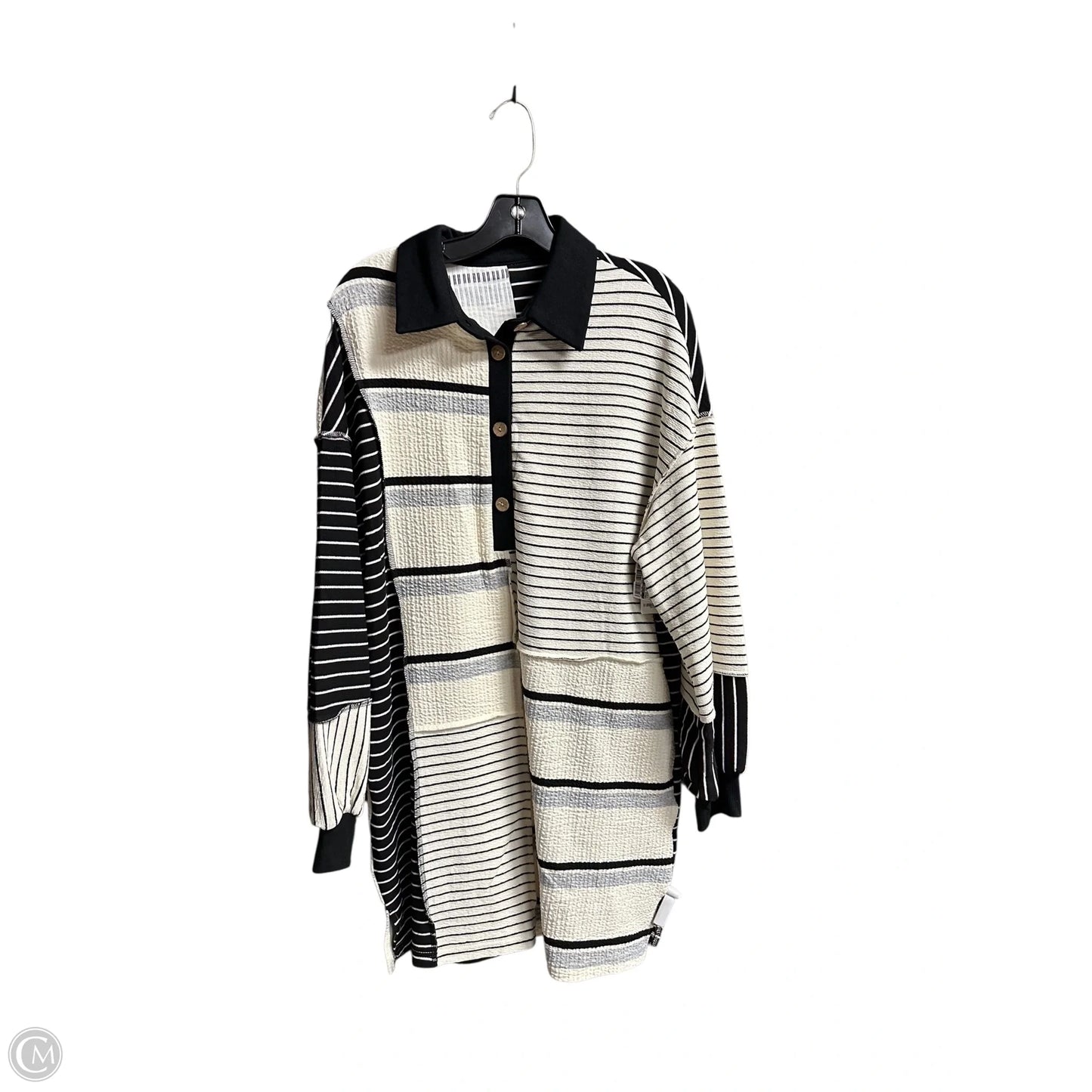 Dress Casual Short By Clothes Mentor In Striped Pattern, Size: L