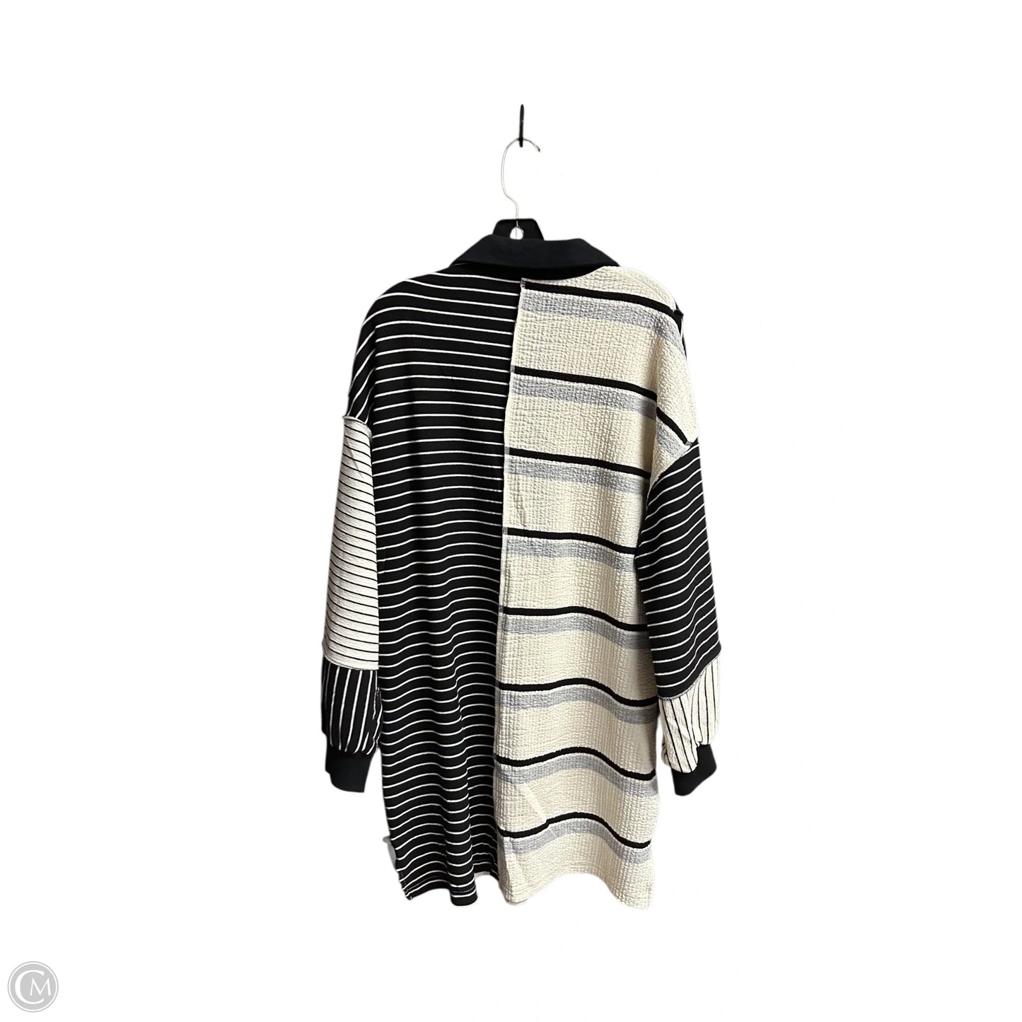 Dress Casual Short By Clothes Mentor In Striped Pattern, Size: L