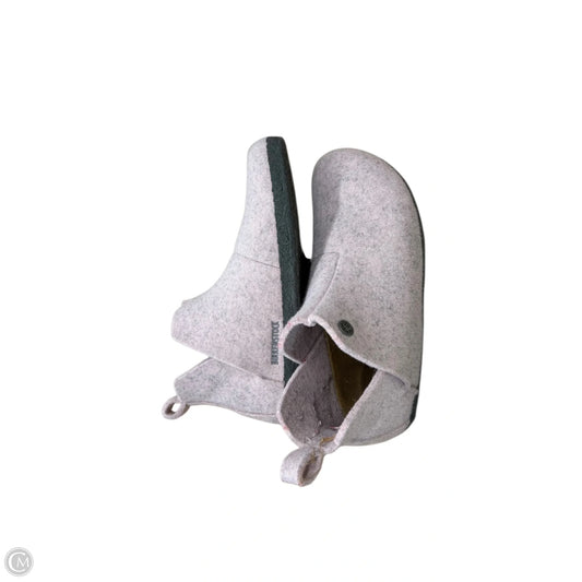 Shoes Flats By Birkenstock In Pink, Size: 9