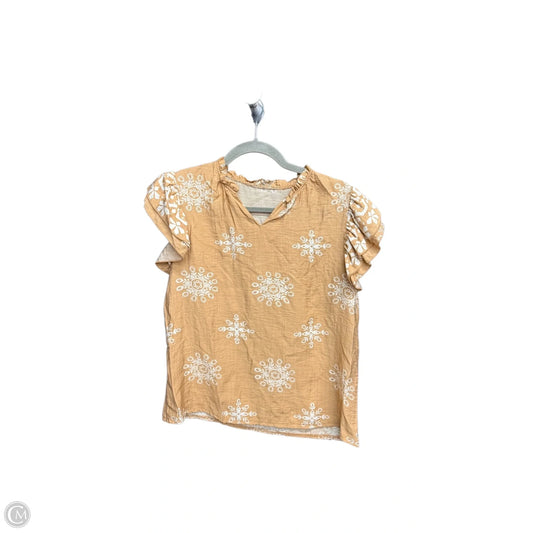 Top Short Sleeve By Clothes Mentor In Tan, Size: S