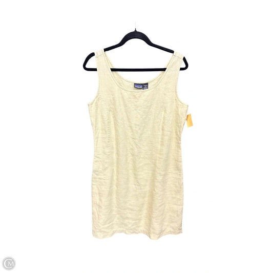 Dress Casual Short By Patagonia In Green, Size: M