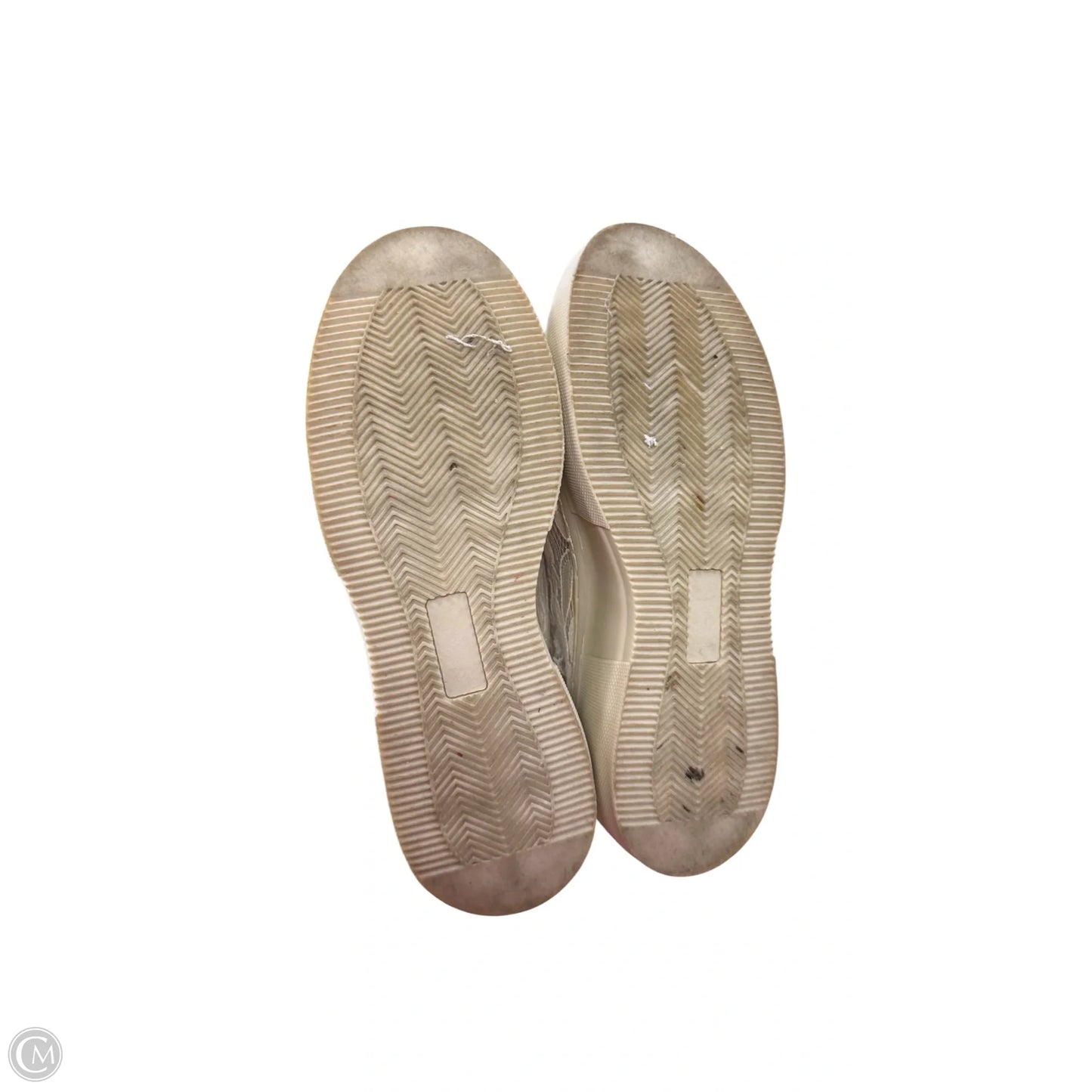Shoes Sneakers By Clothes Mentor In Cream, Size: 9