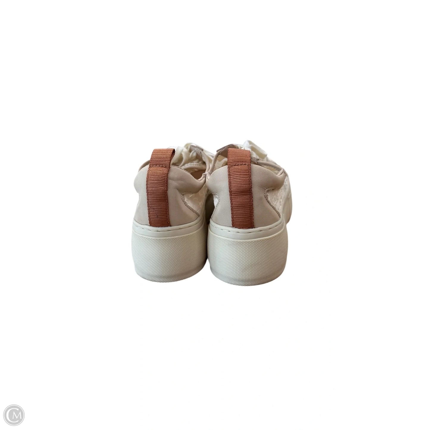 Shoes Sneakers By Clothes Mentor In Cream, Size: 9