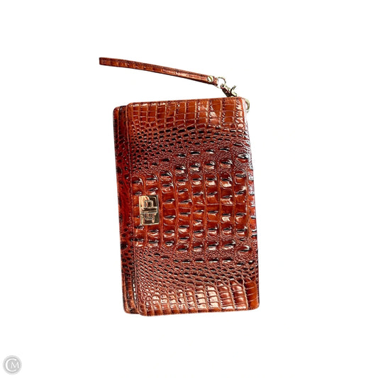 Wristlet Designer By Brahmin, Size: Large