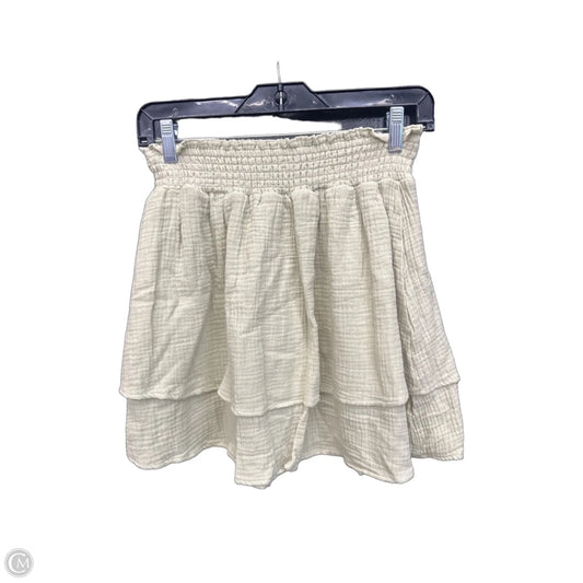 Skirt Mini & Short By C And C In Green, Size: 4