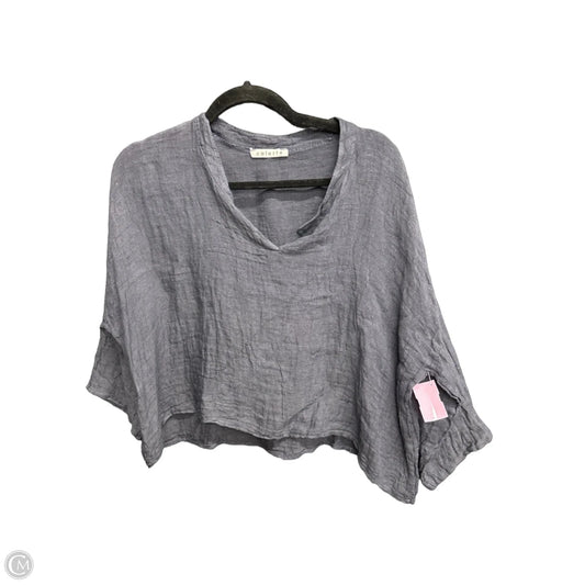 Top Short Sleeve By Clothes Mentor In Grey, Size: M