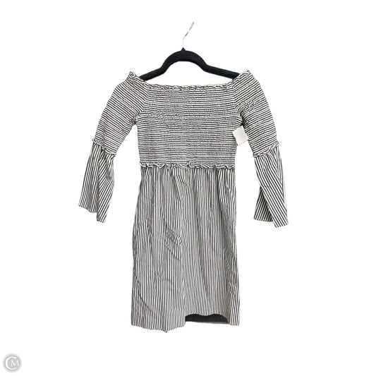 Dress Casual Short By Clothes Mentor In Striped Pattern, Size: Xs