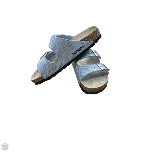 Sandals Flats By Birkenstock In Blue & Gold, Size: 7.5