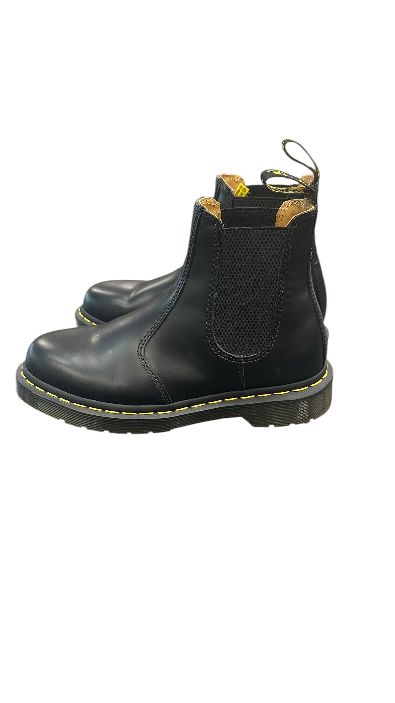 Boots Leather By Dr Martens In Black, Size: 6