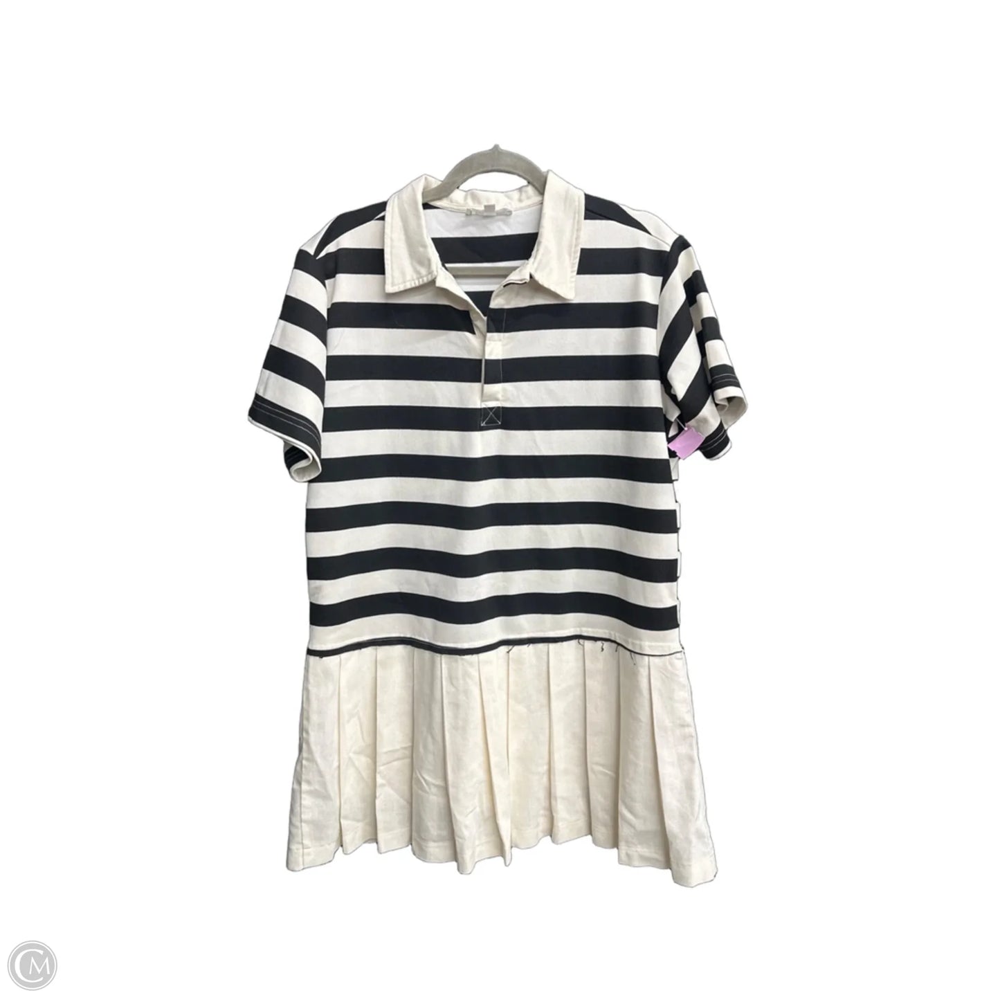 Dress Casual Short By Clothes Mentor In Striped Pattern, Size: S