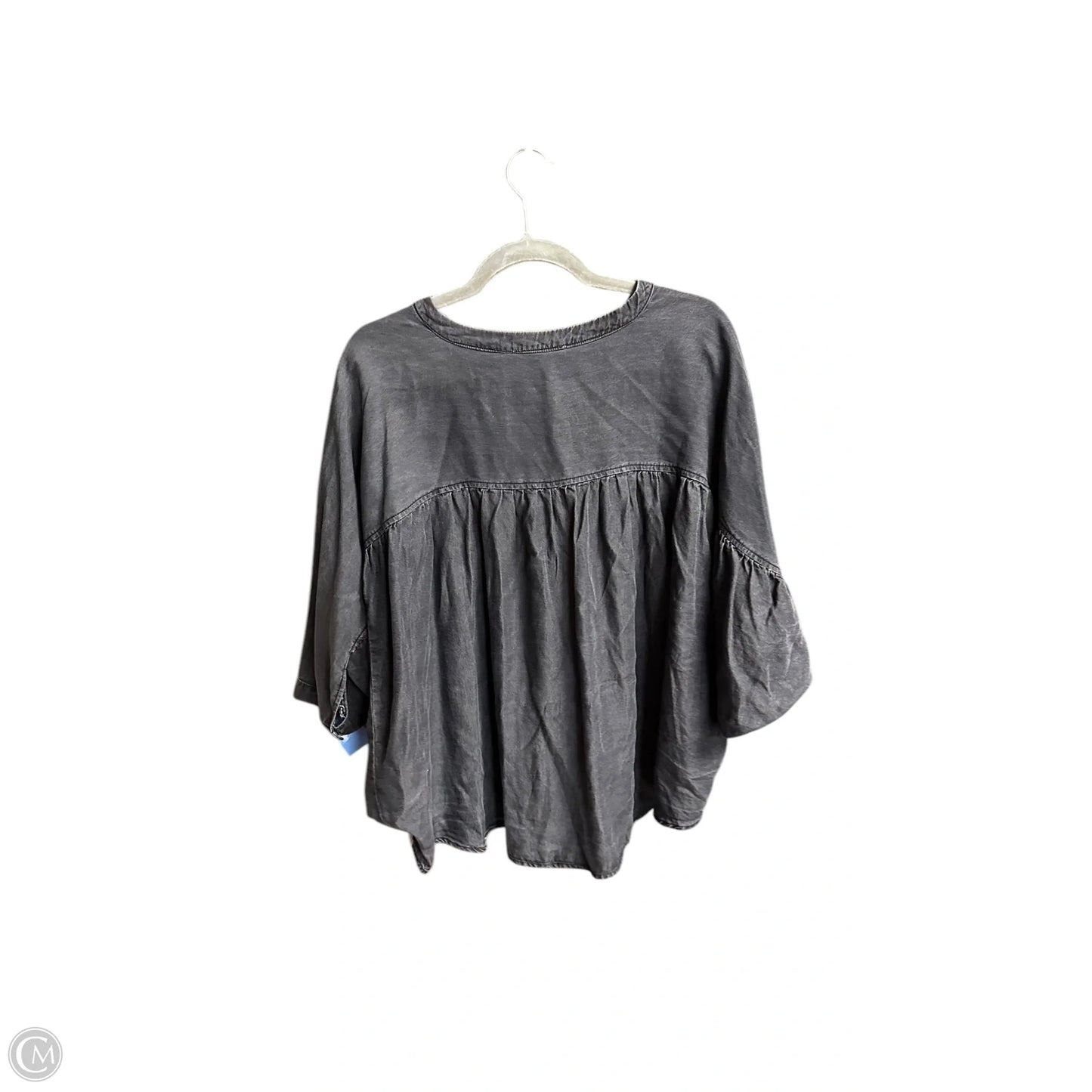 Top Long Sleeve By Entro In Grey, Size: M