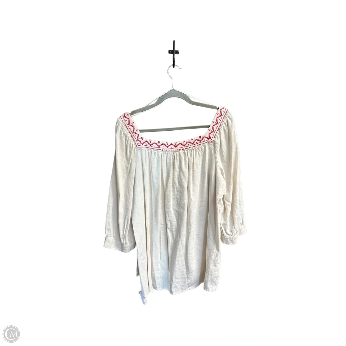 Top Long Sleeve By Universal Thread In Cream & Red, Size: L