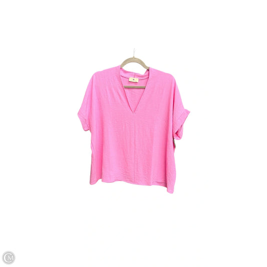Top Short Sleeve By Urban Daizy In Pink, Size: M