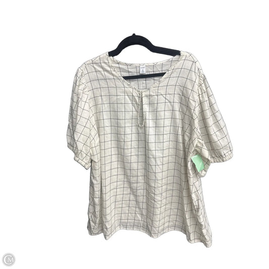Top Short Sleeve By Old Navy In Checkered Pattern, Size: 2x
