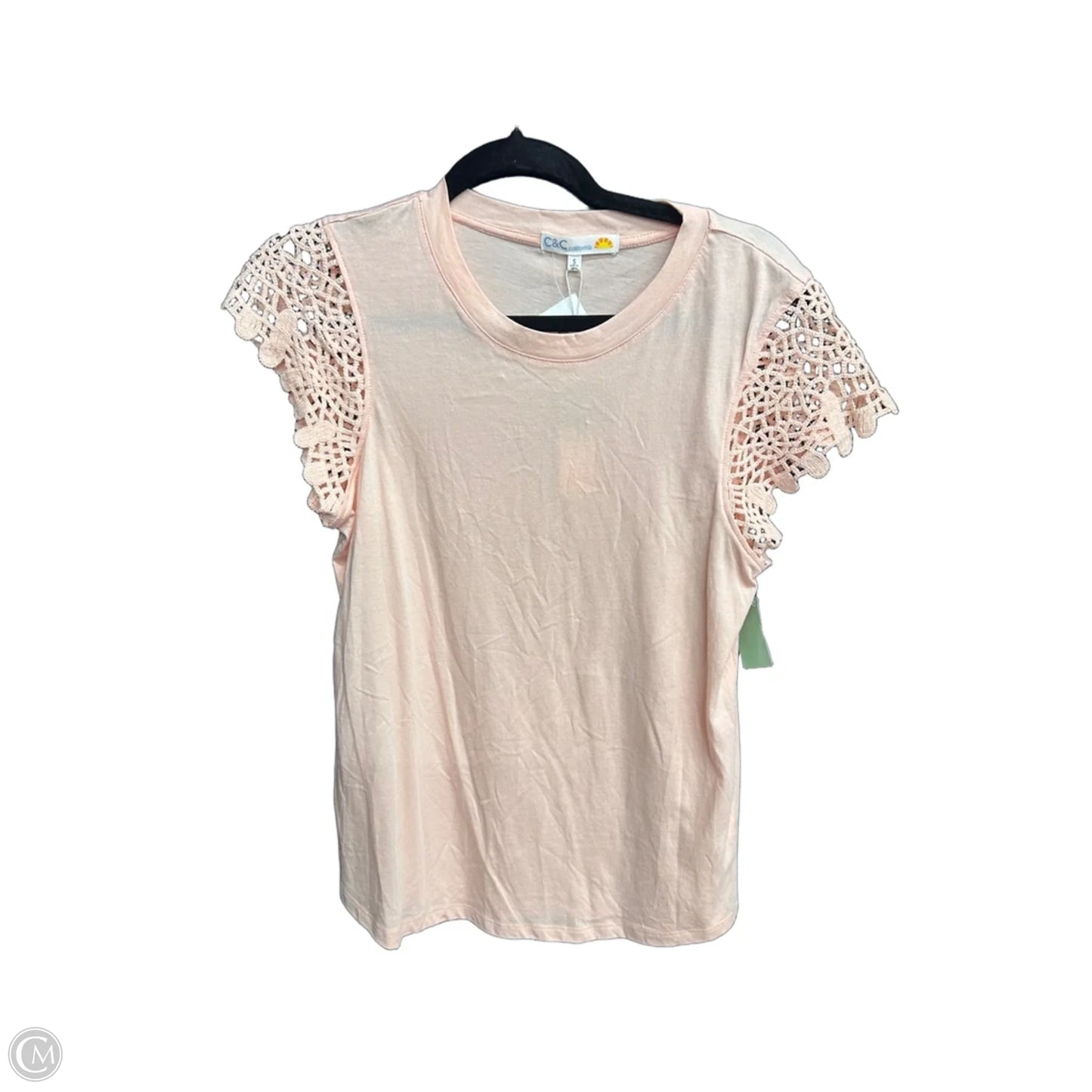 Top Short Sleeve By C And C In Coral, Size: S