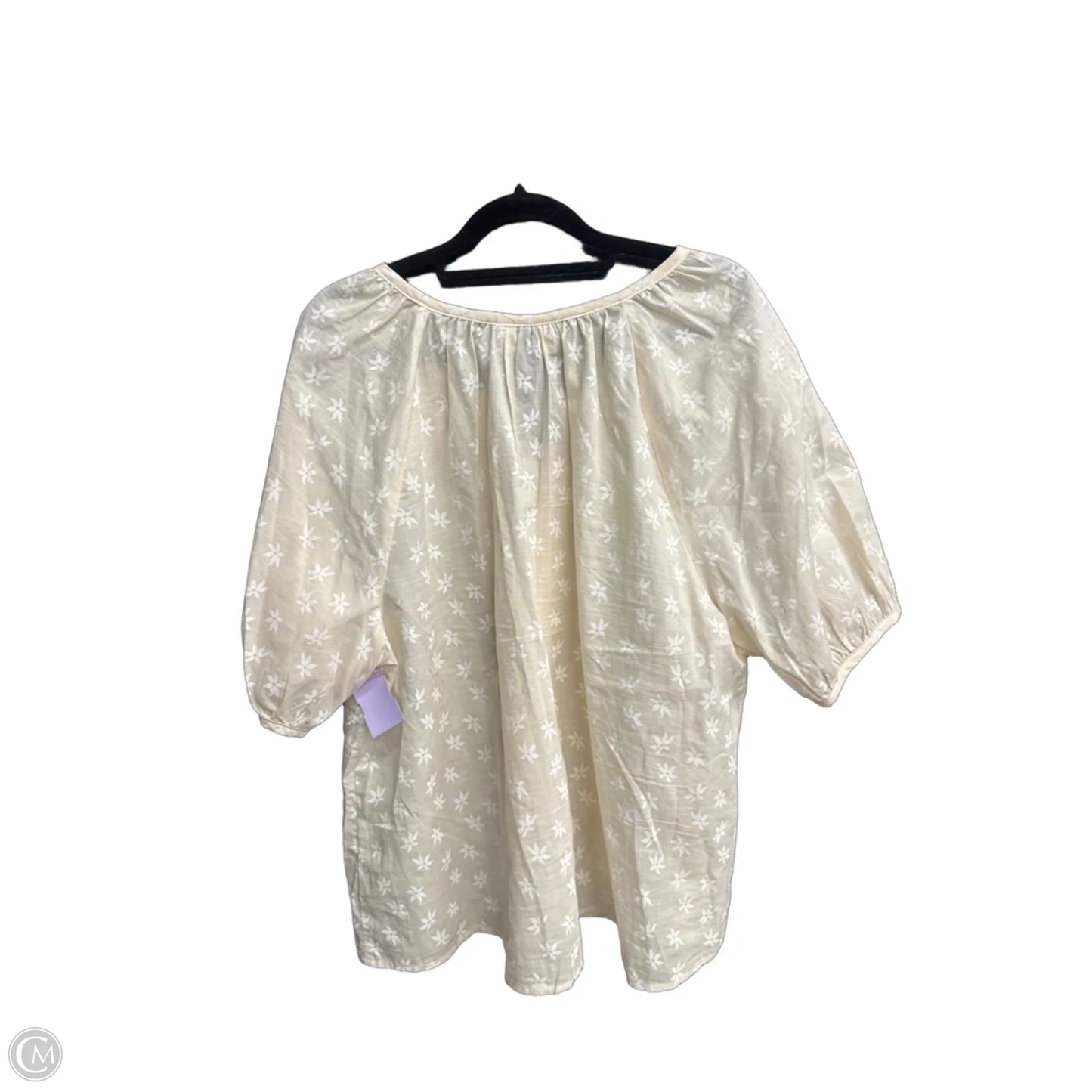 Top Short Sleeve By Universal Thread In Floral Print, Size: Xl