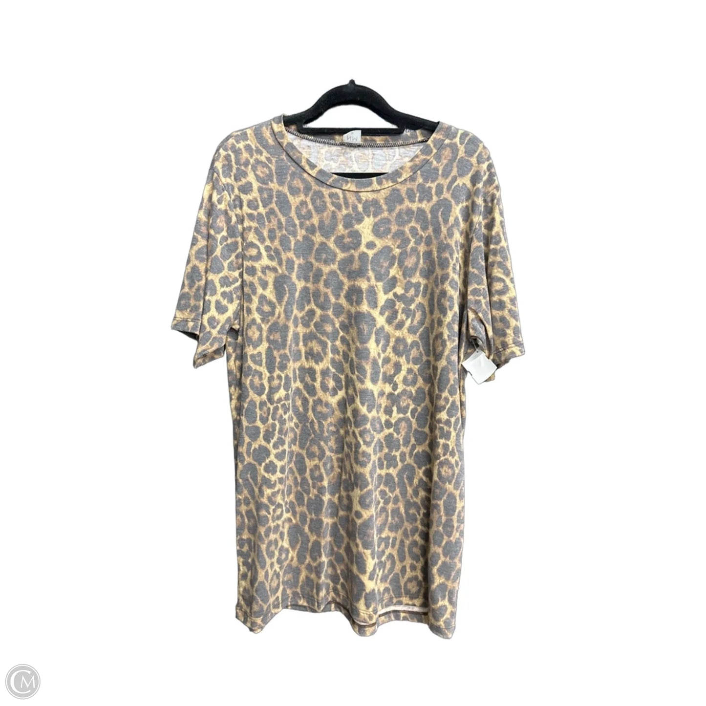 Top Short Sleeve Basic By Clothes Mentor In Animal Print, Size: M