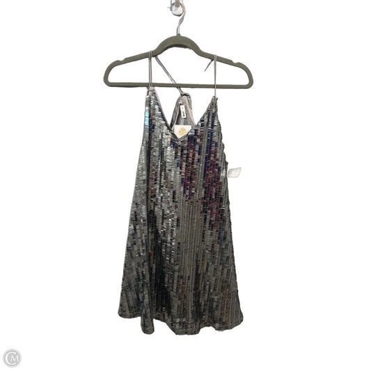 Top Sleeveless By Glam In Silver, Size: M