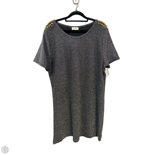 Dress Casual Short By Umgee In Grey, Size: L