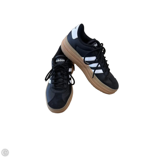 Shoes Sneakers By Adidas In Black & White, Size: 6
