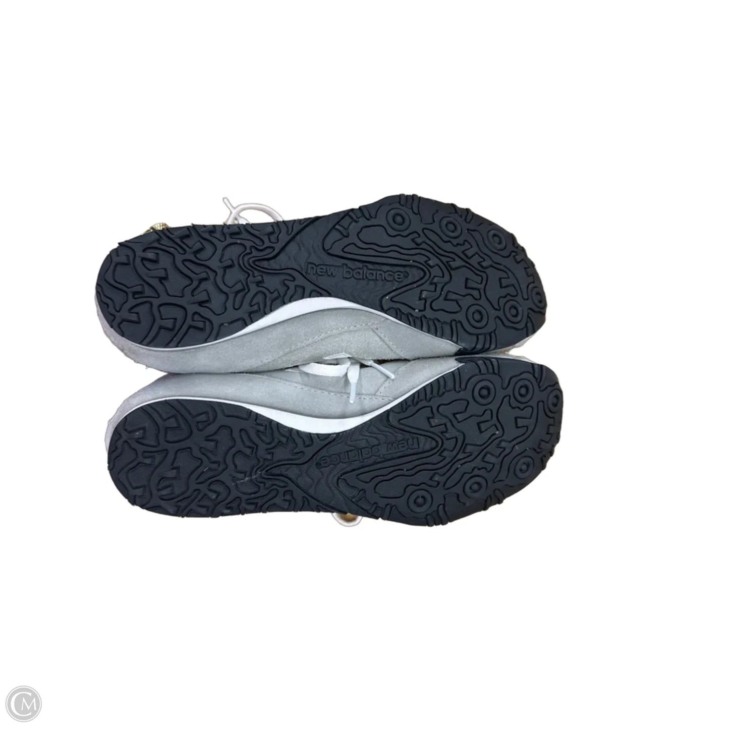 Shoes Sneakers By New Balance In Grey & White, Size: 8