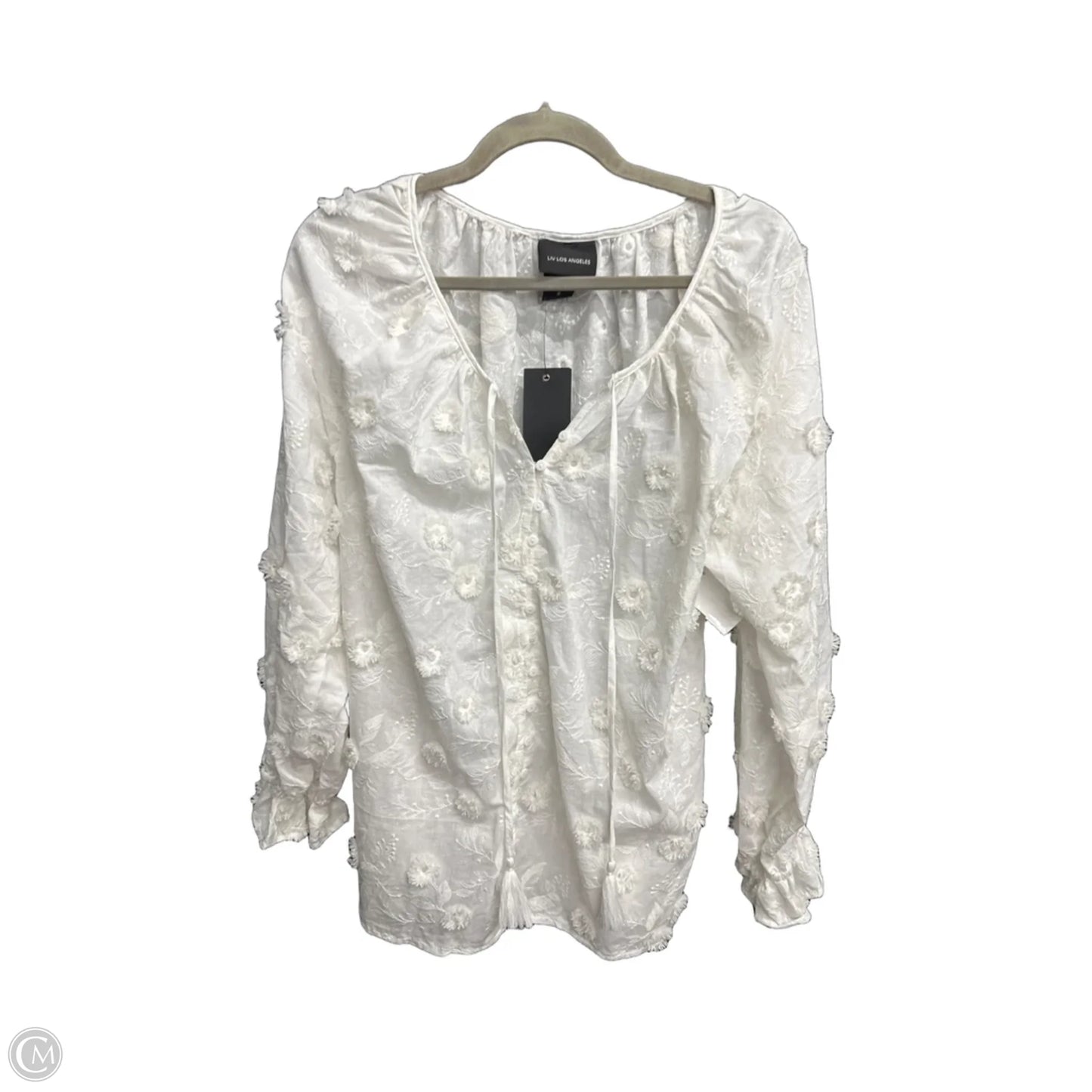 Top Long Sleeve By Clothes Mentor In White, Size: M