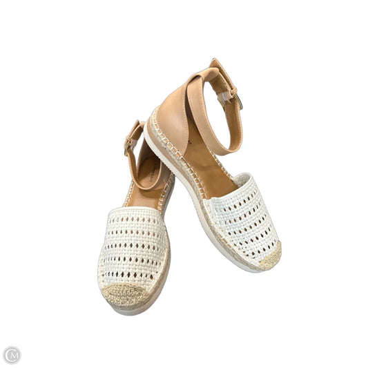 Sandals Flats By St Johns Bay In Brown & White, Size: 9.5