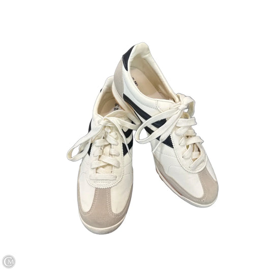 Shoes Sneakers By No Boundaries In Black & Cream, Size: 9.5