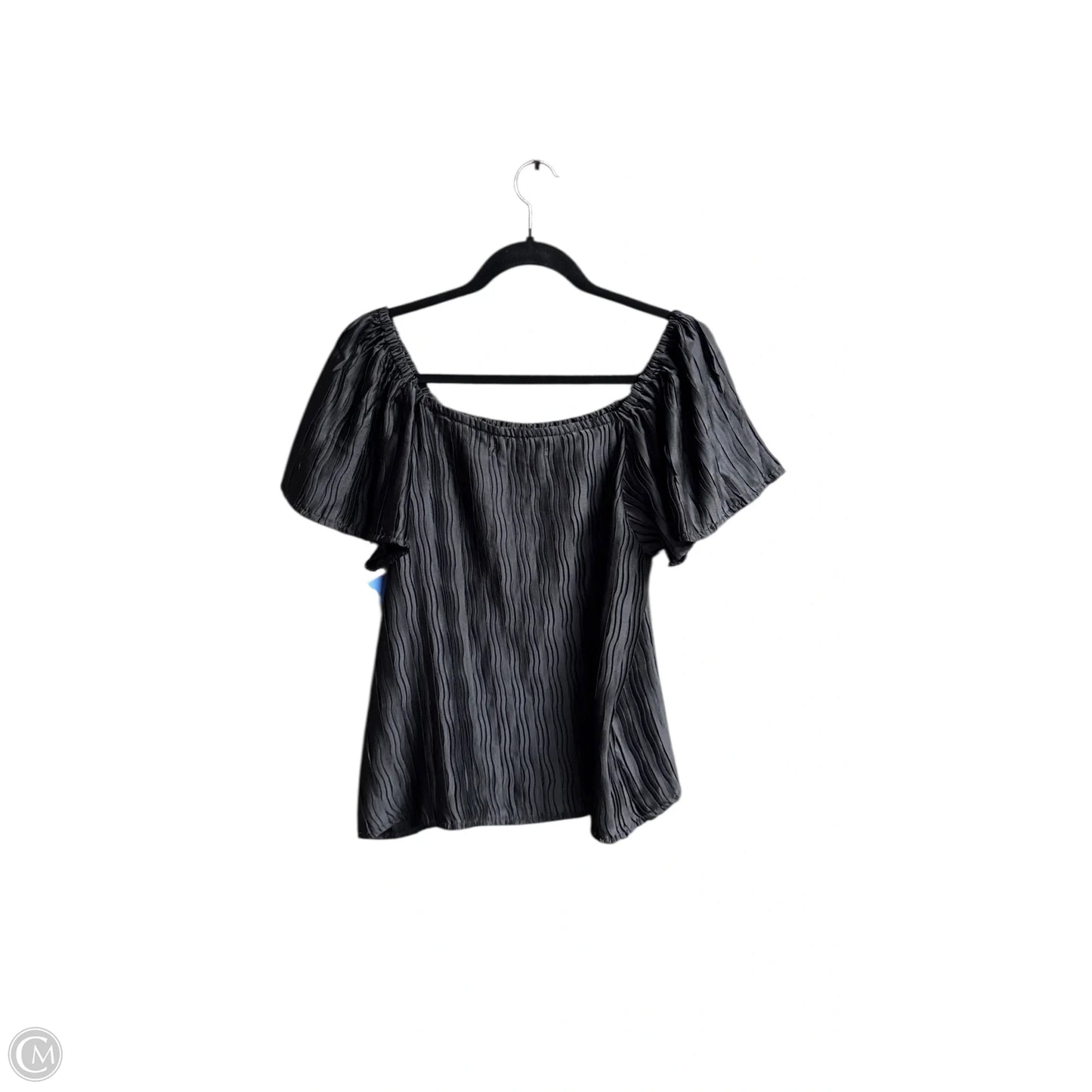 Top Short Sleeve By Clothes Mentor In Black, Size: M