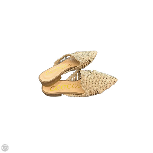 Shoes Flats By Clothes Mentor In Beige, Size: 7
