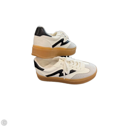 Shoes Sneakers By Madden Girl In White, Size: 8.5