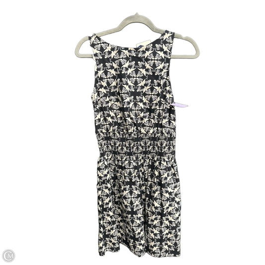 Dress Casual Short By Universal Thread In Floral Print, Size: S