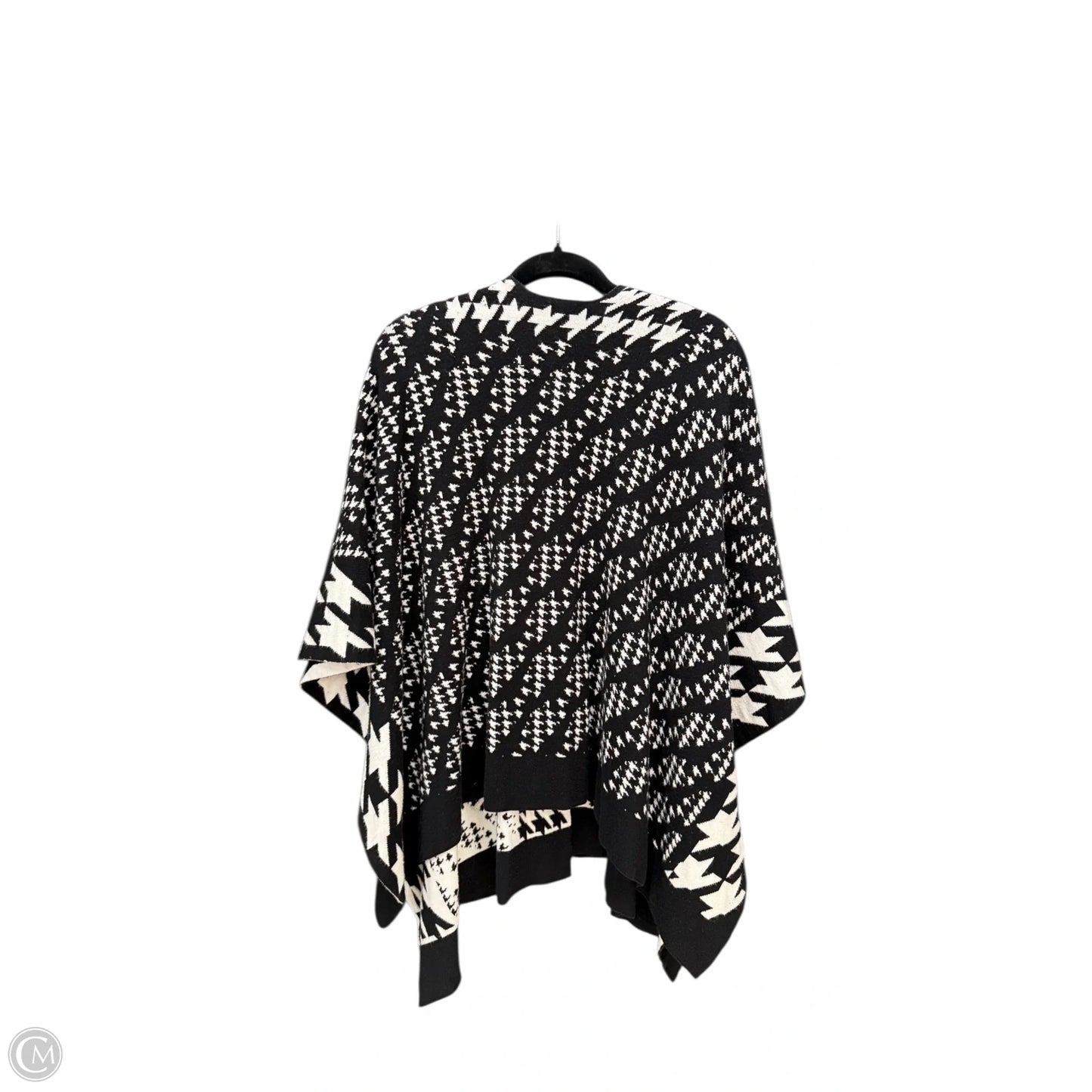 Shawl By Chicos In Black & White, Size: L