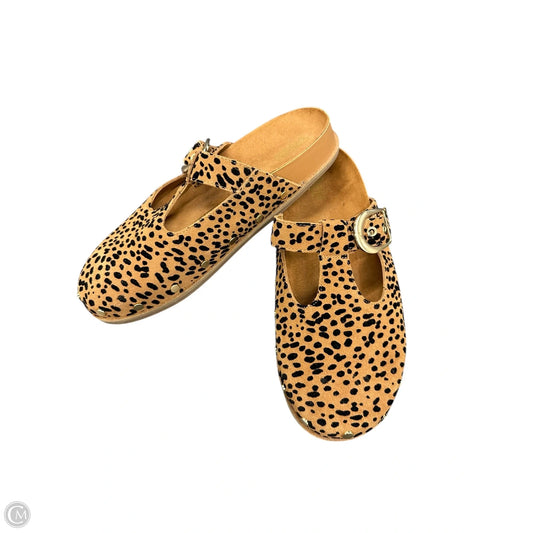 Shoes Flats By Chelsea And Violet In Leopard Print, Size: 7.5