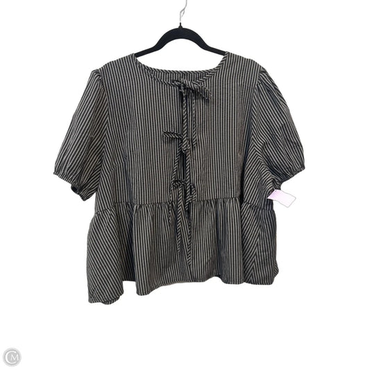 Top Short Sleeve By Boohoo Boutique In Striped Pattern, Size: 3x