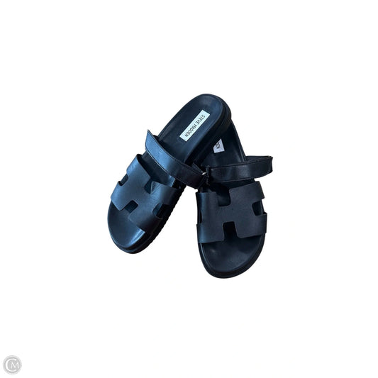 Sandals Flats By Steve Madden In Black, Size: 9