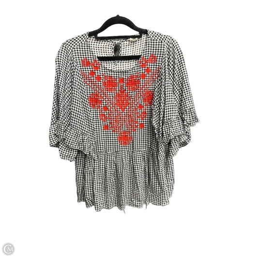 Top Short Sleeve By Entro In Plaid Pattern, Size: S