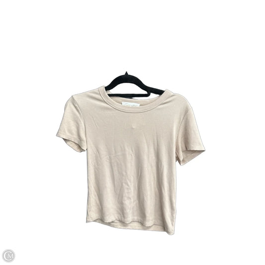 Top Short Sleeve By Clothes Mentor In Beige, Size: S
