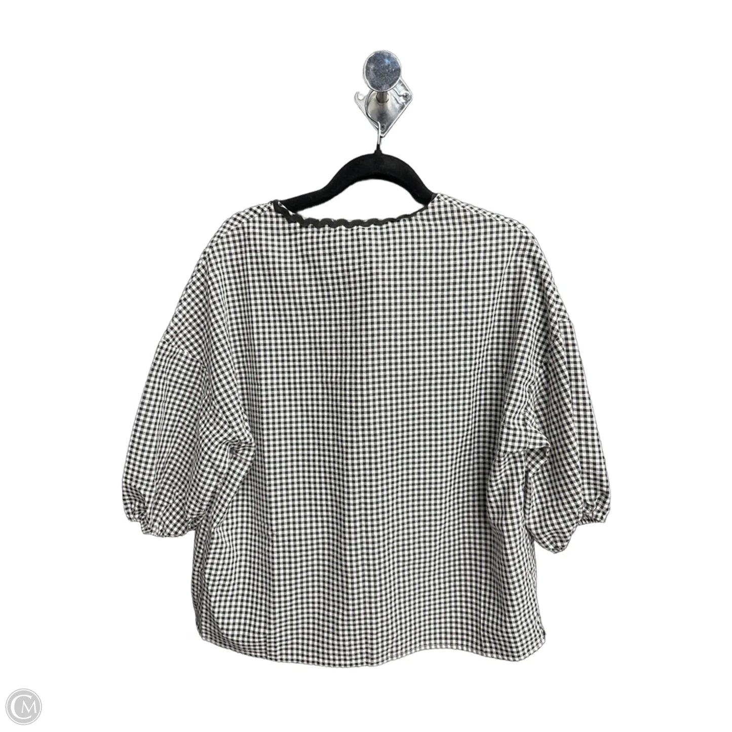 Top Short Sleeve By Clothes Mentor In Black & White, Size: M