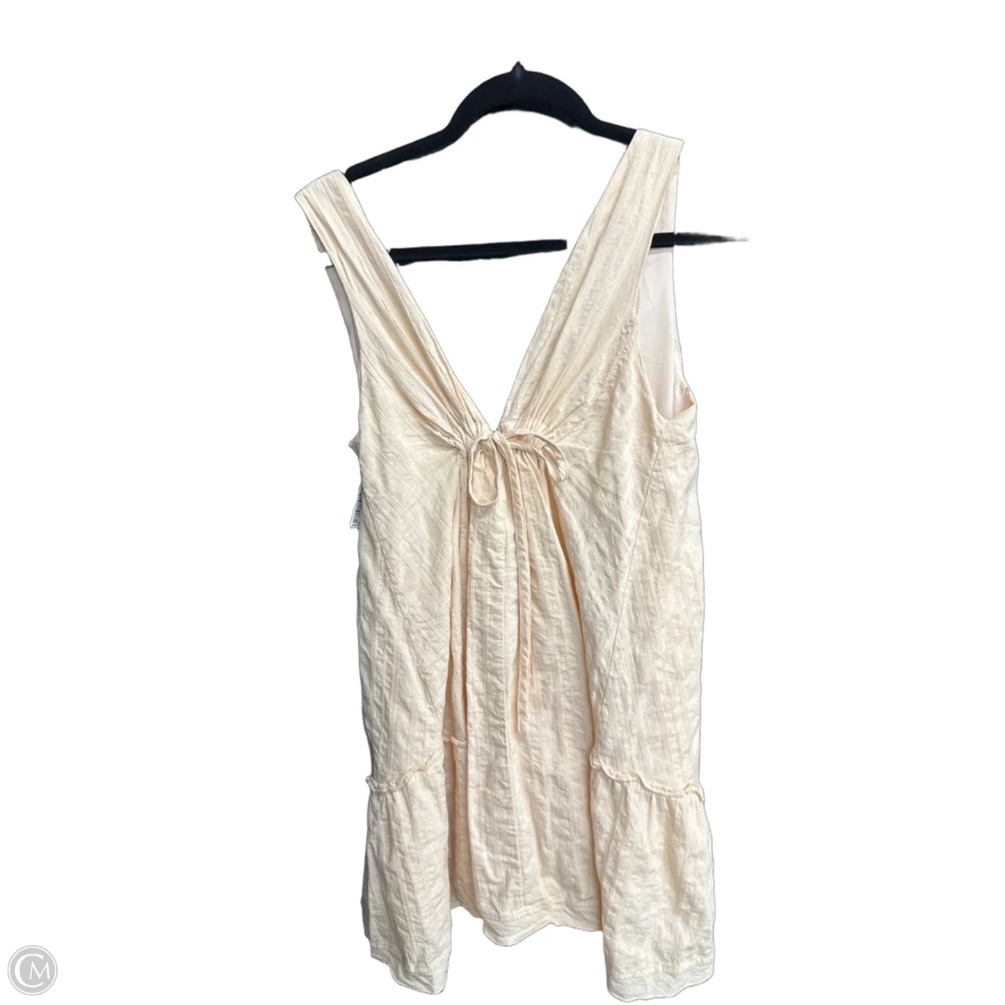 Dress Casual Short By Clothes Mentor In Cream, Size: S